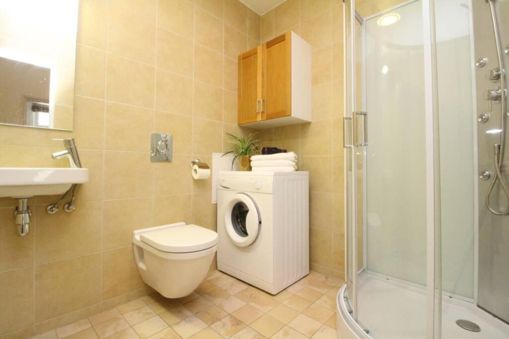 Tallinn City Apartments - Luxury 3 Bedroom, Sauna, Views Экстерьер фото